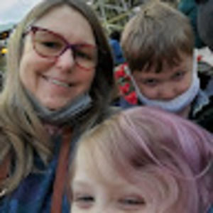 Meet your Posher, Laurie